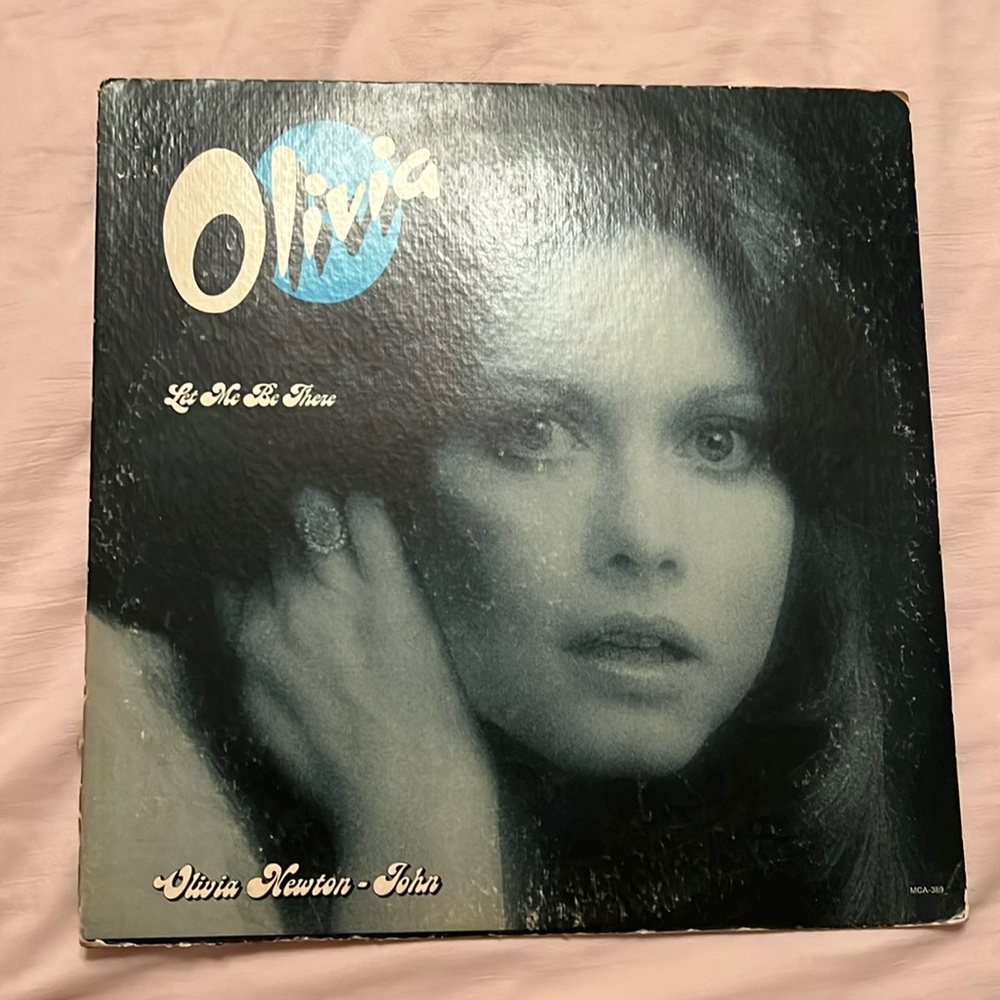 Vintage 1973 Olivia Newton-John Let Me Be There Vinyl Record LP